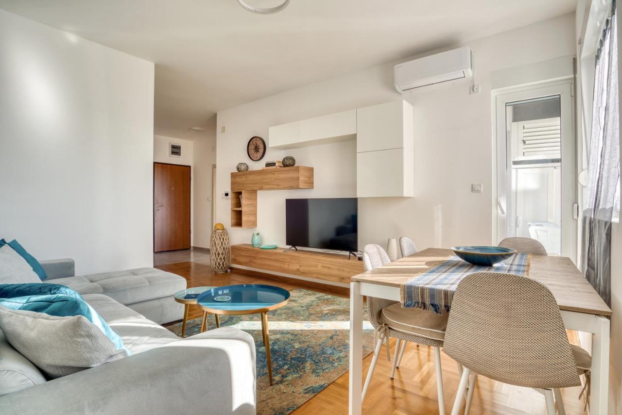 Baby Blue Apartment *